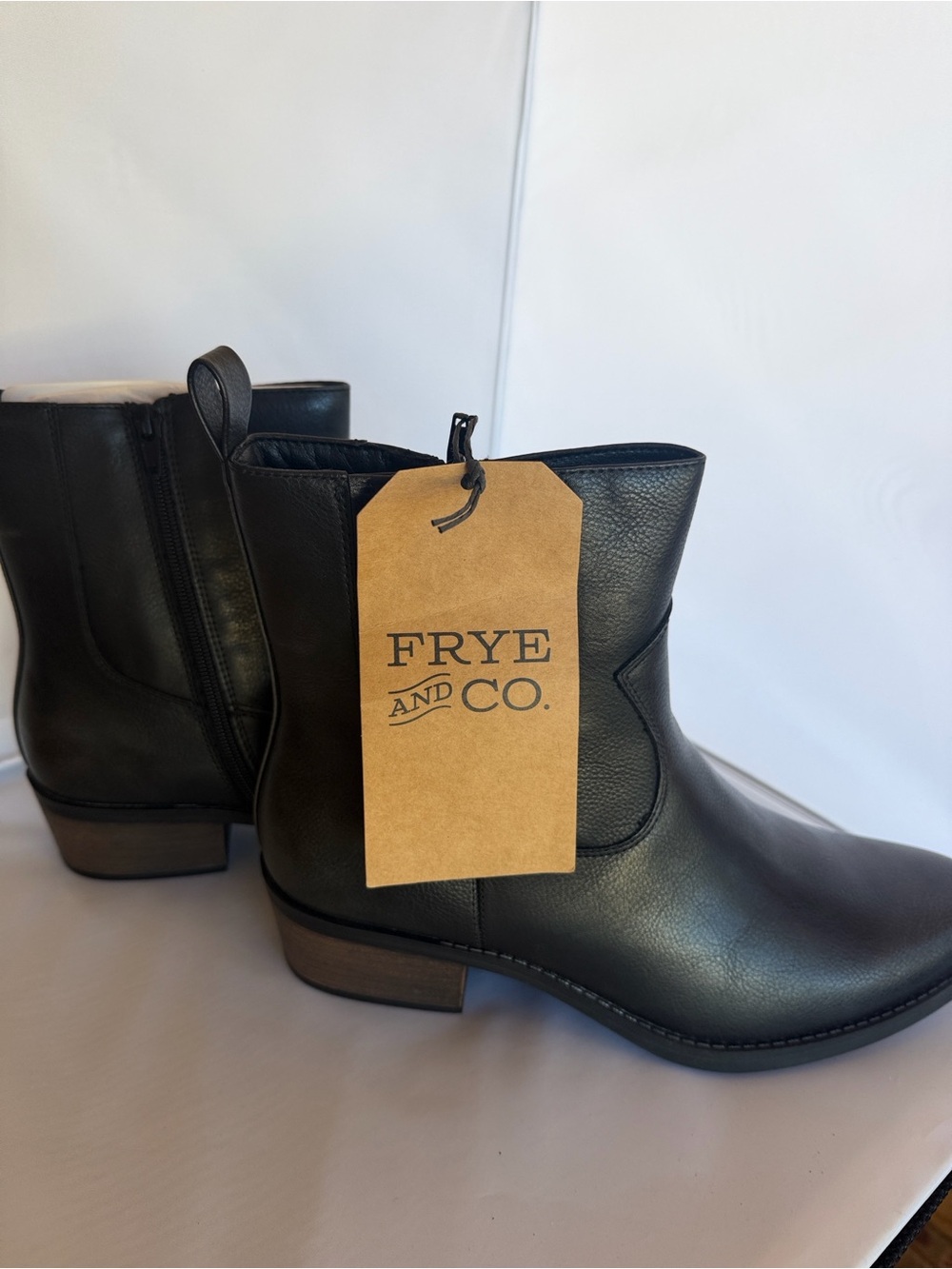 FRYE AND CO. Black Leather Heeled Ankle Boots